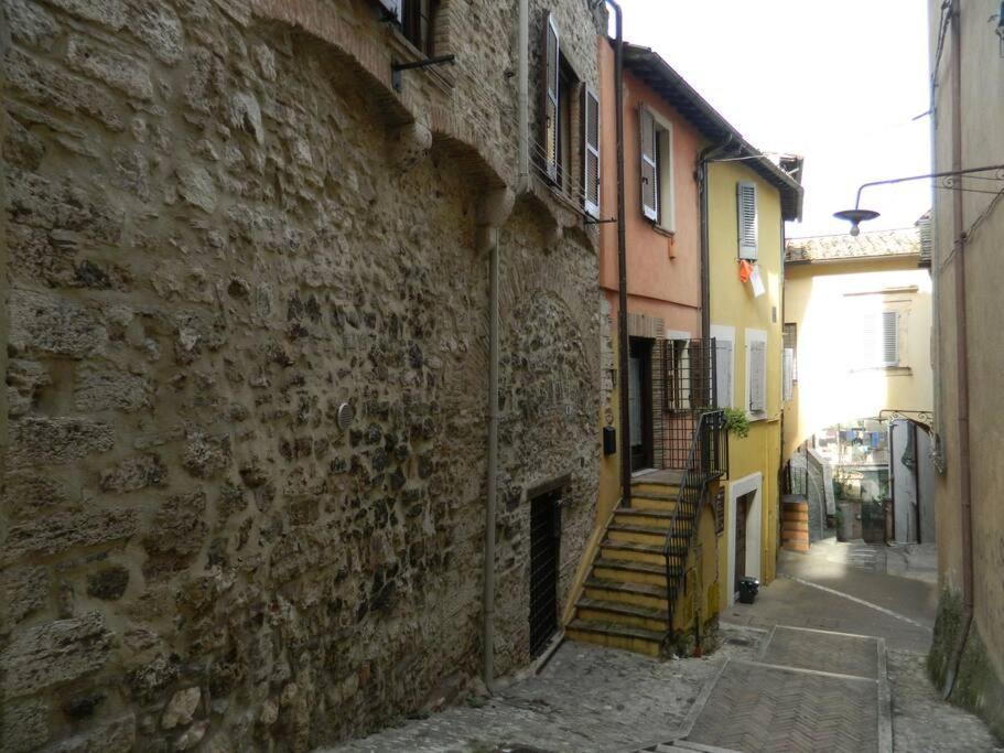 Casa Dell'Oliveto "Parcheggio Gratuito" Apartment Нарни Екстериор снимка