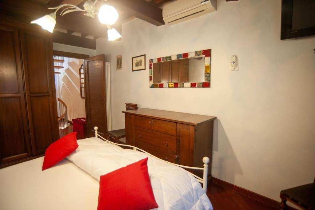 Casa Dell'Oliveto "Parcheggio Gratuito" Apartment Нарни Екстериор снимка
